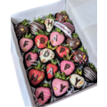 20pcs CUPID'S ARROW x LOVE Pink Design Chocolate Strawberries Gift Box (Custom Wording)